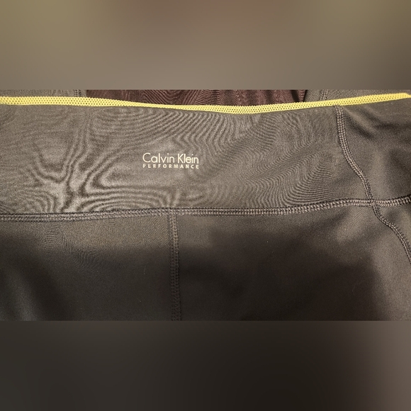 Calvin Klein Performance Legging - Picture 3 of 4